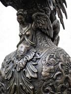 Jarrón Europeo en Bronce