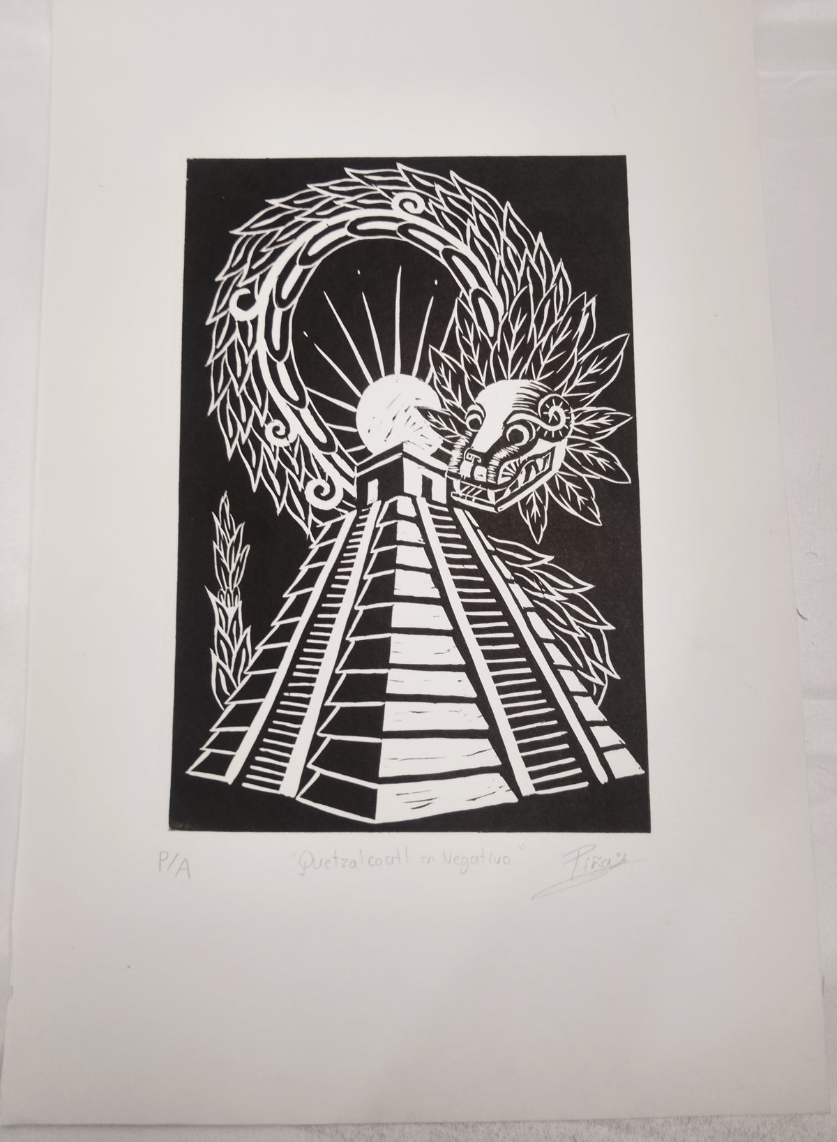Quetzalcóatl en negativo